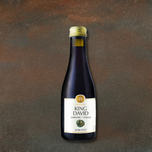 יין אדום מתוק קטן